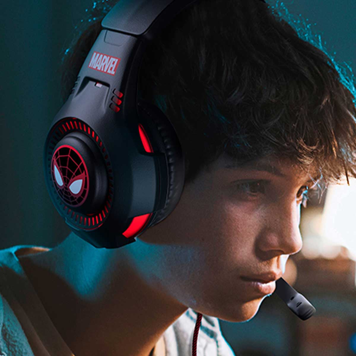 AUDIFONOS GAMING EDICION SPIDER MAN CON LUZ ROJA